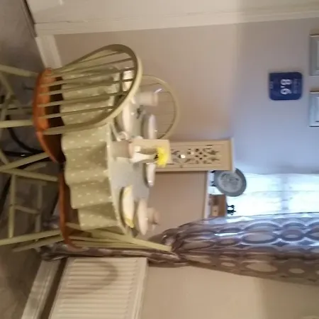 Bridge View Отель *